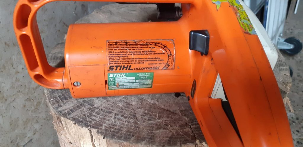 283317512_10228633609528661_7129230429243380251_n-1024x498 STIHL E10