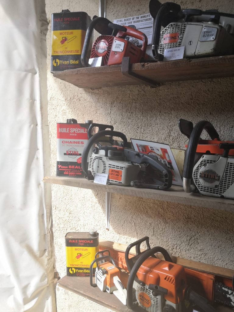 MUSEE4-768x1024 MON PETIT MUSÉE PERSONNEL STIHL